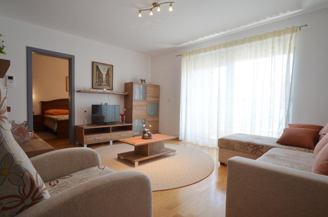 Apartment Emma 罗维尼 外观 照片